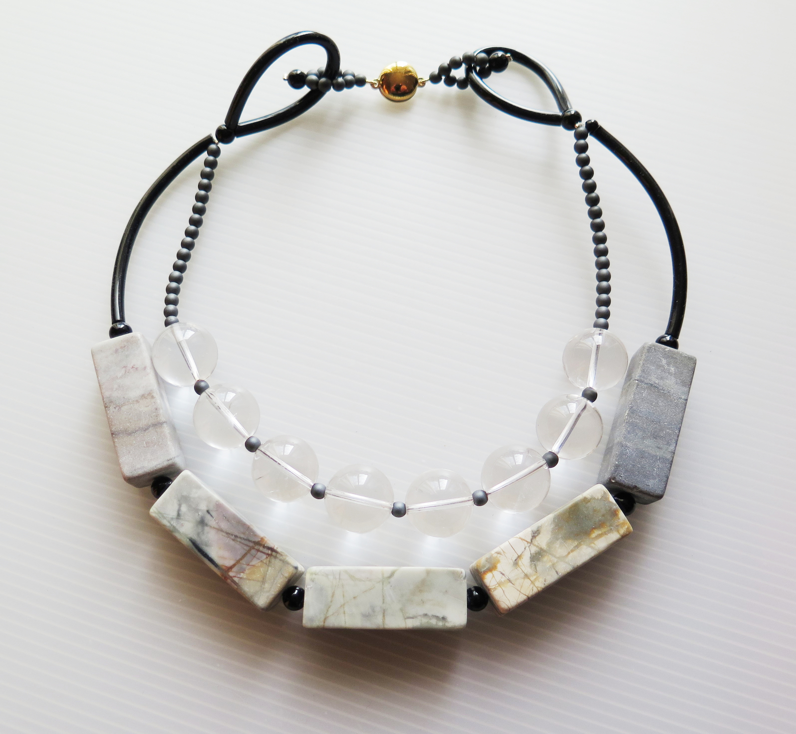 mDesign hängender Textilschrank aus Kunstfaser braun Hängeschrank aus